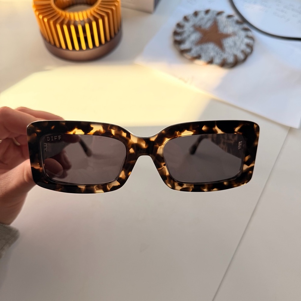NWT Diff Eyewear Tortoise Shell Square Sunglasses… - image 4